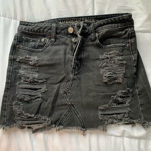 SOLD - American Eagle Black Size 0 Jean mini skirt